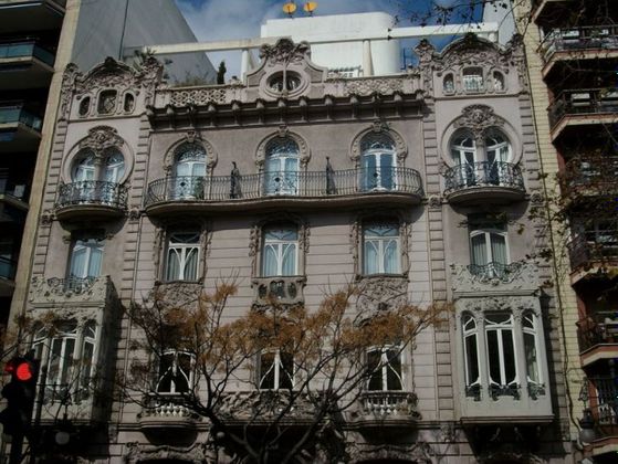 Foto 1 de Edifici en venda a calle Poeta Querol de 1500 m²