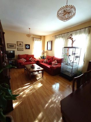 Foto 1 de Pis en venda a Tres Olivos - Valverde de 4 habitacions amb terrassa i calefacció