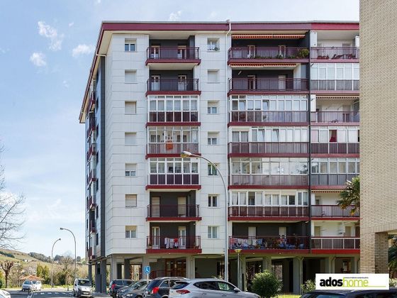 Foto 1 de Pis en venda a calle Indamendi Kalea de 3 habitacions amb terrassa i balcó