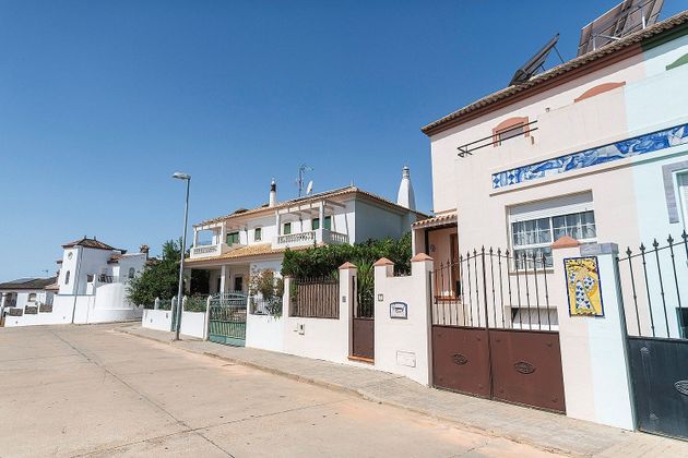 Foto 2 de Casa en venda a Ayamonte ciudad de 4 habitacions amb terrassa i garatge