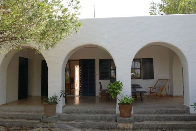 Foto 2 de Venta de casa en Formentera de 3 habitaciones con terraza y garaje