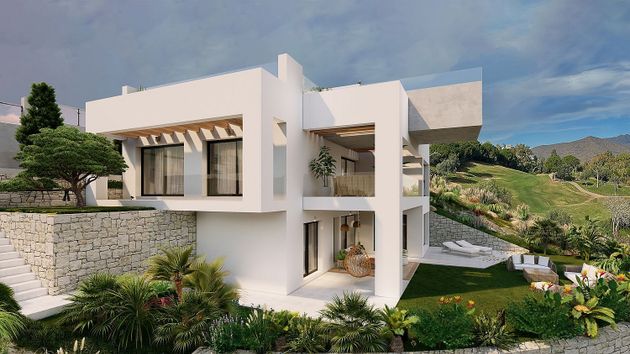 Foto 2 de Xalet en venda a urbanización La Cala Golf de 5 habitacions amb terrassa i piscina