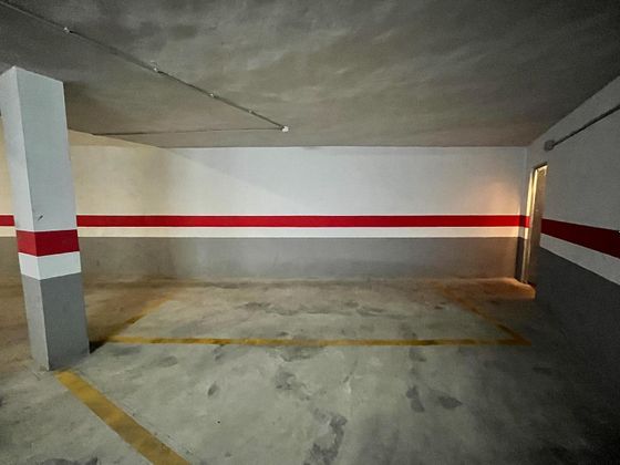 Foto 2 de Venta de garaje en calle Pintor Segrelles de 31 m²