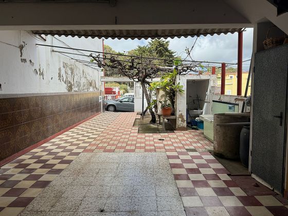 Foto 1 de Chalet en venta en Los Castillos-Los Portales-Visvique de 5 habitaciones con terraza y jardín