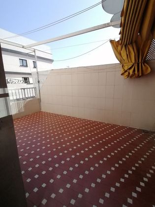 Foto 2 de Pis en lloguer a Zona Centro de 3 habitacions amb terrassa i garatge