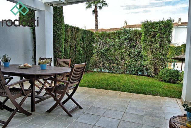 Foto 2 de Casa adossada en venda a Cartaya de 3 habitacions amb terrassa i piscina
