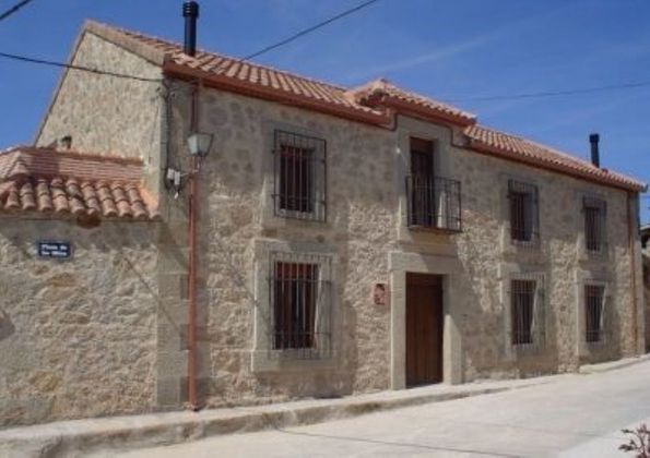 Foto 2 de Casa en venda a plaza De la Oliva de 10 habitacions amb terrassa i piscina