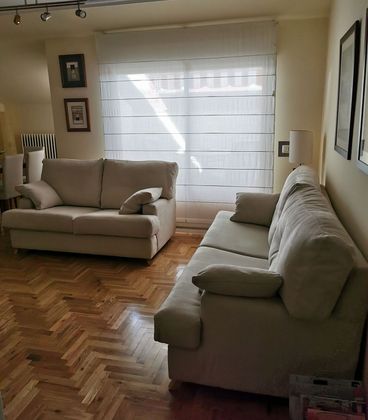 Foto 2 de Àtic en venda a avenida De Burgos de 2 habitacions amb terrassa i garatge