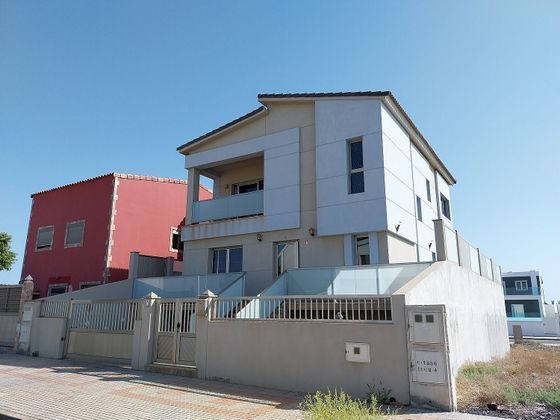 Foto 1 de Xalet en venda a calle Tigotàn de 4 habitacions amb terrassa i garatge