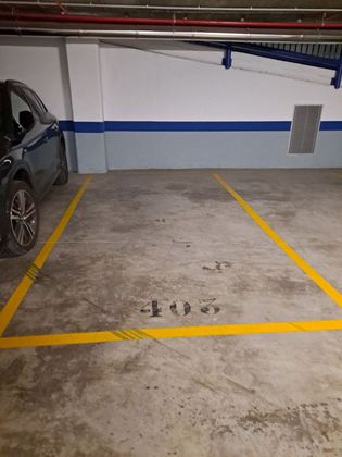 Foto 2 de Alquiler de garaje en calle Nosquera de 20 m²