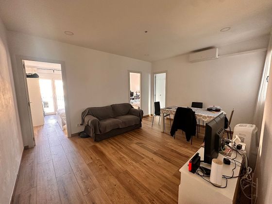 Foto 2 de Pis en lloguer a calle De L'olivereta de 3 habitacions amb terrassa i mobles