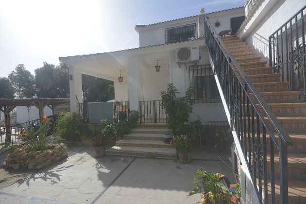 Foto 2 de Venta de chalet en Vilamarxant de 5 habitaciones con terraza y piscina