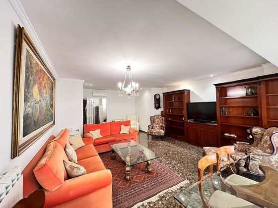 Foto 2 de Pis en lloguer a La Vega Baixa de 4 habitacions amb mobles i aire acondicionat