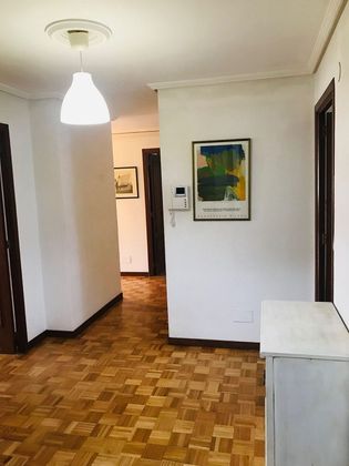 Foto 1 de Piso en venta en ronda De Outeiro de 4 habitaciones con garaje y calefacción