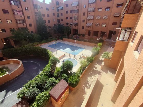 Foto 2 de Pis en venda a paseo De Valdelasfuentes de 3 habitacions amb terrassa i piscina
