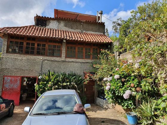 Foto 2 de Casa rural en venta en Firgas de 4 habitaciones con terraza y garaje