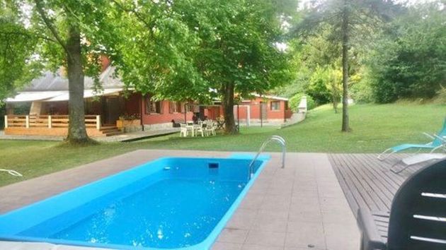 Foto 1 de Chalet en venta en Fene de 8 habitaciones con terraza y piscina