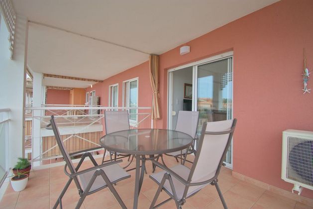 Foto 2 de Piso en alquiler en calle Faisà de 2 habitaciones con terraza y piscina