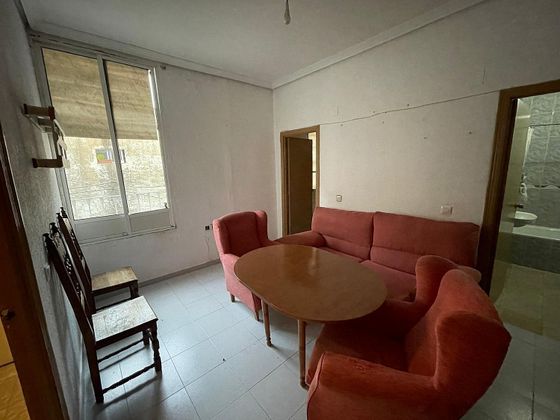 Foto 1 de Piso en alquiler en Casco Antiguo - Centro de 1 habitación con muebles
