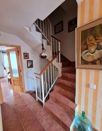 Foto 1 de Casa adossada en venda a calle Las Hilanderas de 3 habitacions amb terrassa i piscina