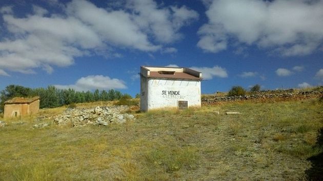 Foto 1 de Venta de terreno en Languilla de 1364 m²
