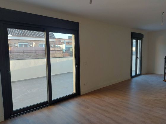 Foto 2 de Àtic en venda a calle Erillas de 1 habitació amb terrassa i aire acondicionat