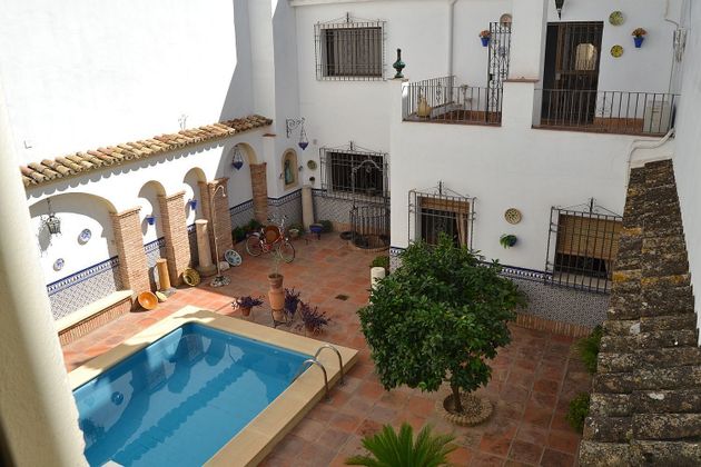 Foto 1 de Venta de chalet en Casco Histórico  - Ribera - San Basilio de 6 habitaciones con terraza y piscina