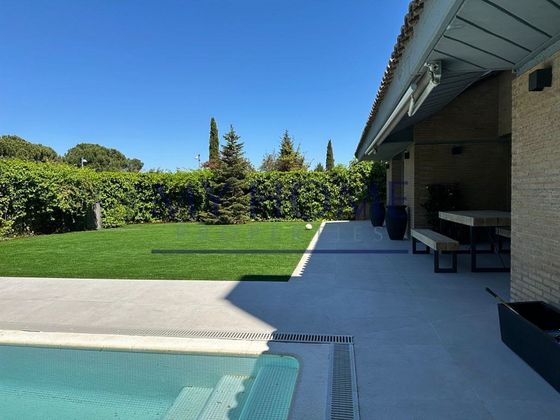 Foto 1 de Dúplex en venda a La Finca de 4 habitacions amb terrassa i piscina