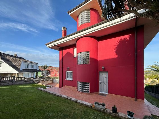 Foto 1 de Xalet en venda a Carreño de 7 habitacions amb terrassa i garatge