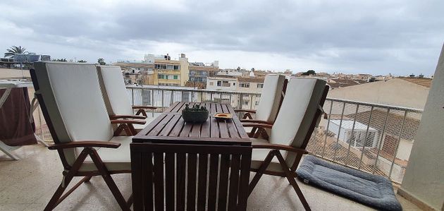 Foto 2 de Pis en lloguer a calle Estrella de Mar de 3 habitacions amb terrassa i mobles