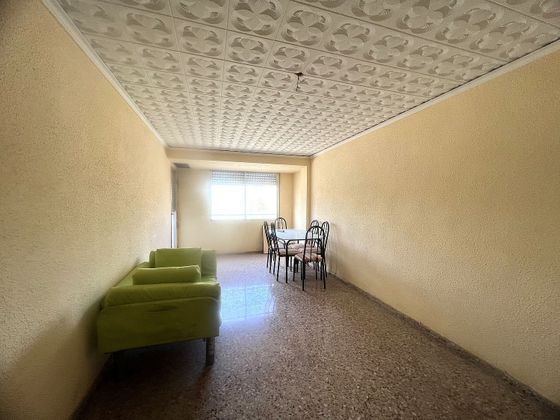 Foto 2 de Pis en venda a Centro - Almazora/Almassora de 4 habitacions amb balcó