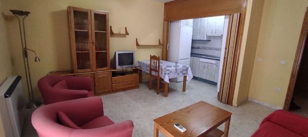 Foto 2 de Pis en lloguer a Torrijos de 1 habitació amb garatge i mobles