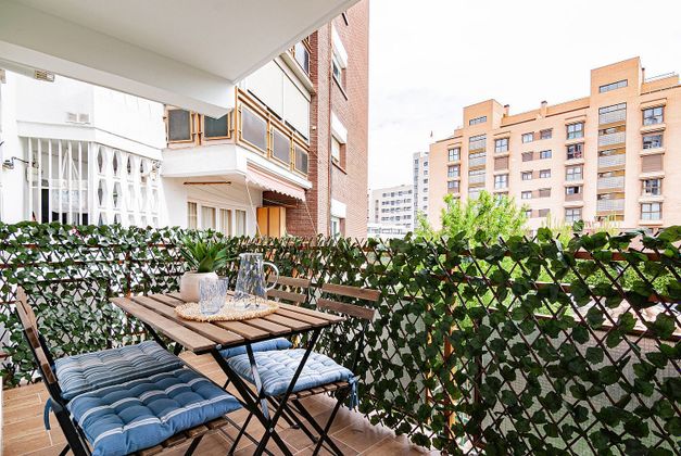 Foto 2 de Piso en venta en Pueblo Nuevo de 3 habitaciones con terraza y balcón