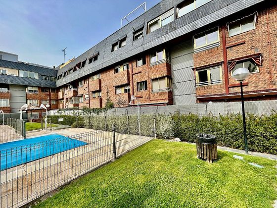 Foto 1 de Pis en venda a El Burgo de 2 habitacions amb piscina i jardí