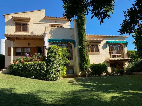 Foto 2 de Xalet en venda a Nueva Santa Barbara - Cruz de Gracia de 5 habitacions amb terrassa i piscina
