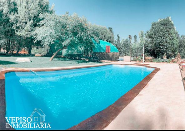 Foto 2 de Xalet en venda a Villarejo de Salvanés de 3 habitacions amb terrassa i piscina