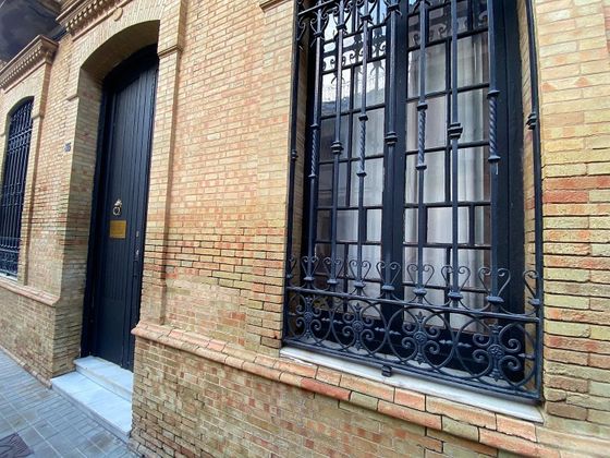 Foto 2 de Casa en venta en calle Federico Garcia Lorca de 5 habitaciones con terraza y aire acondicionado