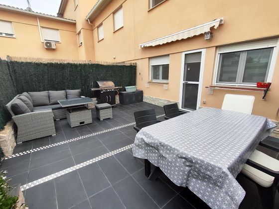 Foto 2 de Casa en venda a calle Zaragoza de 4 habitacions amb terrassa i piscina