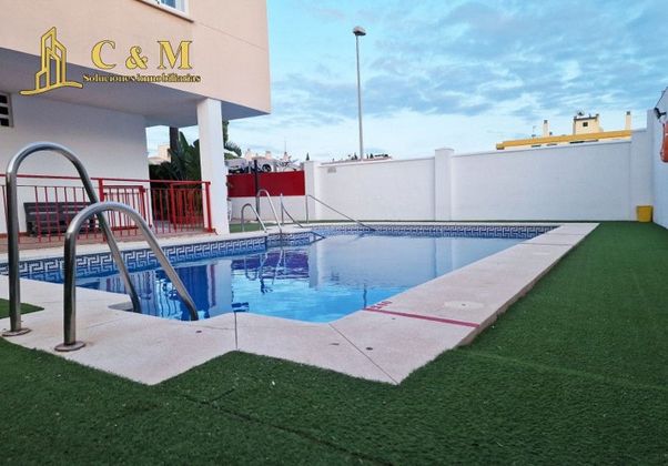 Foto 1 de Pis en venda a La Barriguilla de 3 habitacions amb terrassa i piscina
