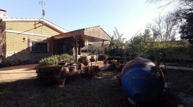 Foto 2 de Xalet en venda a Fuentidueña de Tajo de 3 habitacions amb terrassa i piscina