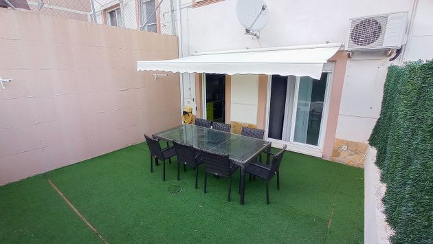 Foto 1 de Casa adosada en venta en Carabaña de 4 habitaciones con terraza y piscina