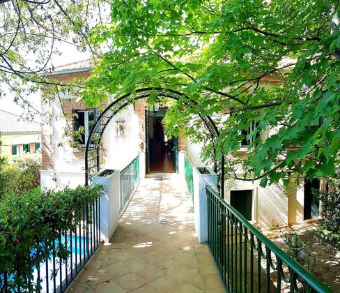 Foto 2 de Chalet en venta en Abantos - Carmelitas de 5 habitaciones con terraza y piscina