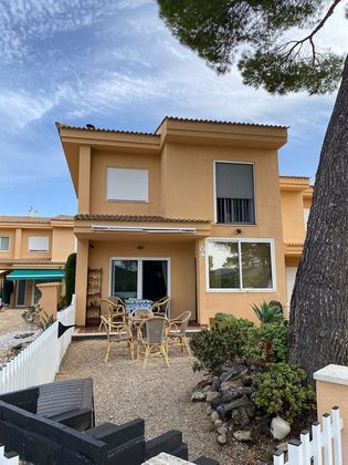 Foto 1 de Casa en alquiler en Port d'Alcúdia - Platja d'Alcúdia de 2 habitaciones con terraza y jardín