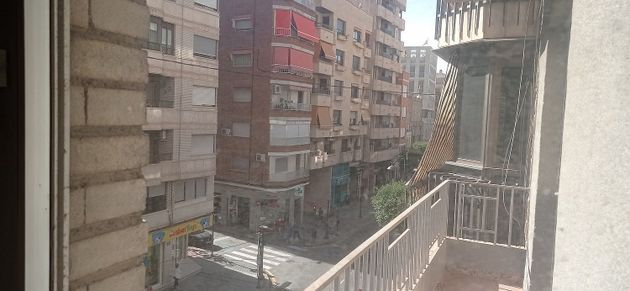 Foto 2 de Venta de piso en calle Mayor de 3 habitaciones con terraza y balcón