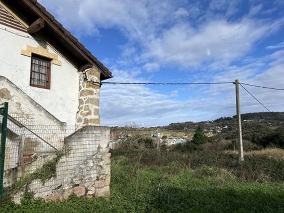 Foto 2 de Casa rural en venda a barrio Torre Bidea de 1 habitació i 333 m²