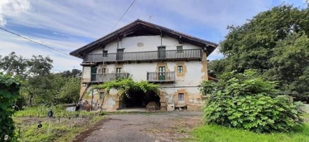 Foto 1 de Casa rural en venda a Lezama de 7 habitacions amb garatge