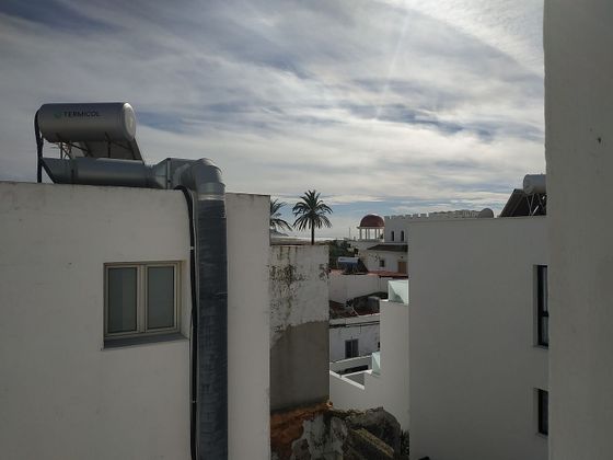 Foto 2 de Dúplex en lloguer a calle Manuel Mora de 2 habitacions amb terrassa i mobles