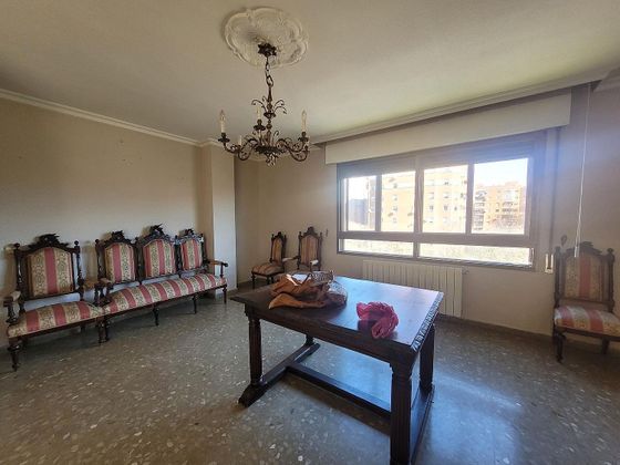 Foto 2 de Pis en venda a Huerta Rosales - Valdepasillas de 4 habitacions amb garatge i aire acondicionat
