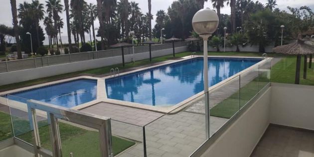 Foto 2 de Alquiler de piso en calle Amplaries de 2 habitaciones con terraza y piscina