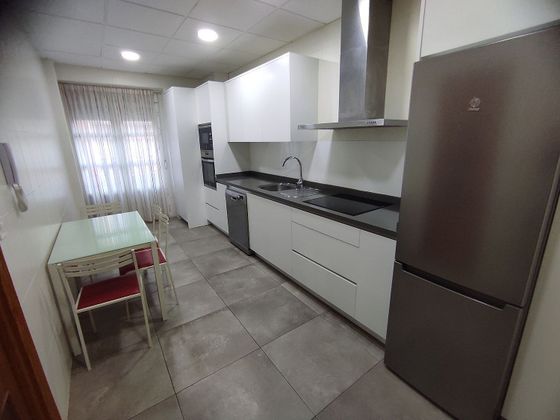 Foto 2 de Pis en lloguer a calle Acisclo Díaz de 2 habitacions amb mobles i aire acondicionat